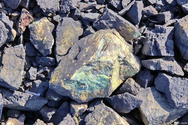 深圳礦石檢測(cè)去哪做？礦石成分分析一次需要多少錢？